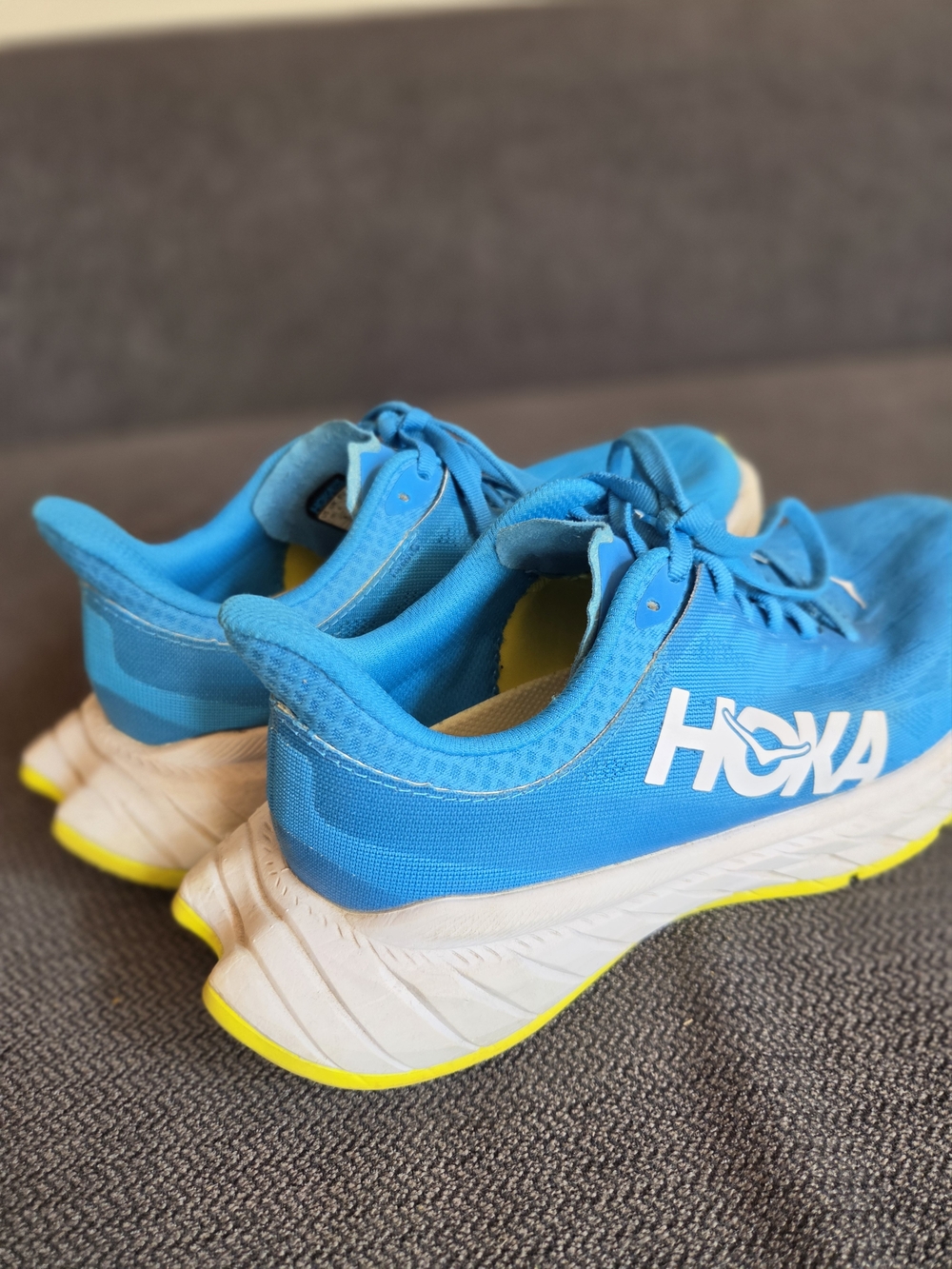Hoka Carbon X2 Mens 7.5 Or Womens 9